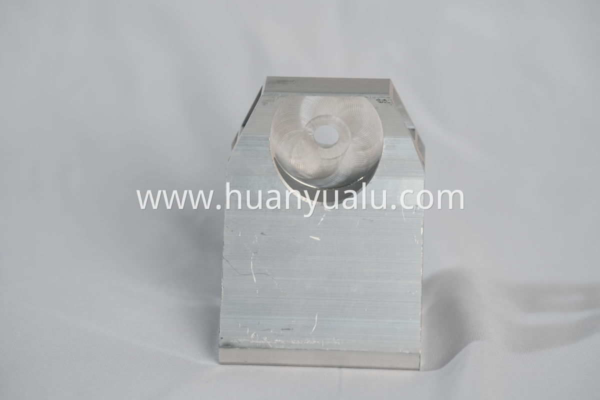 Battery tray